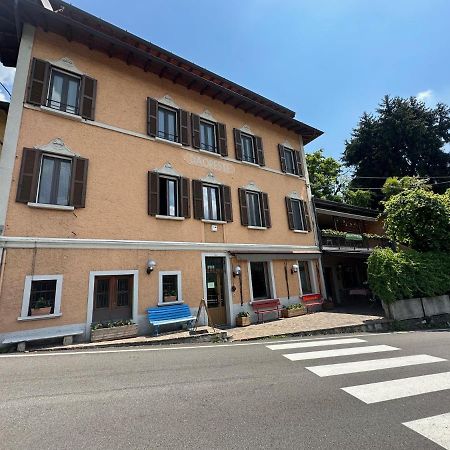 La Locanda Dell'Oreste Dizzasco Exterior foto